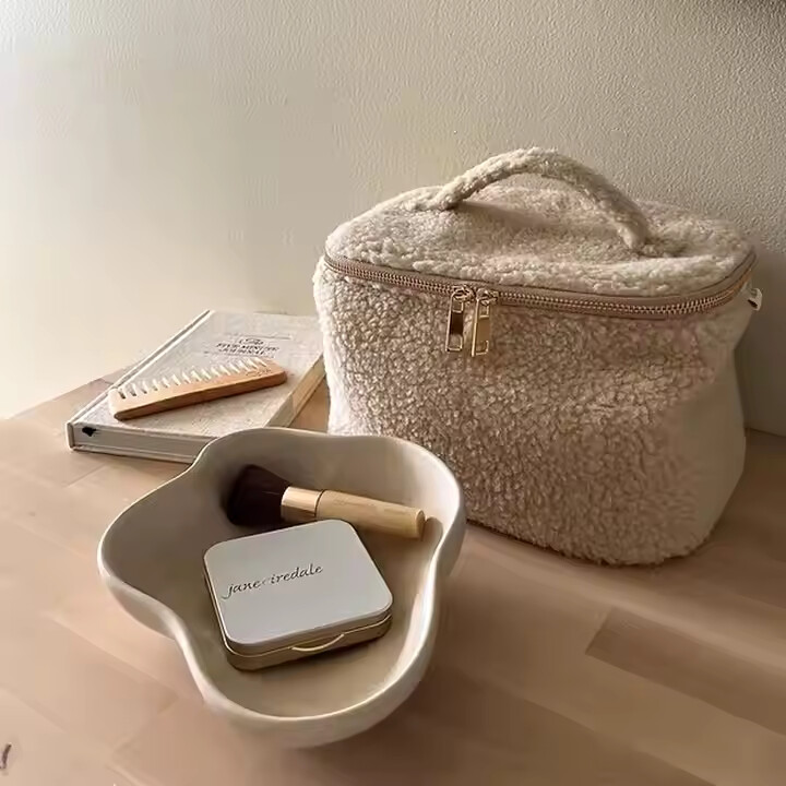 polyester woman cosmetic bag
